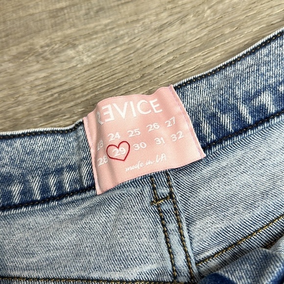 Revice Women’s High Rise Shorts Cut Off Rigid in Light Washed Sz 29 - Picture 3 of 9
